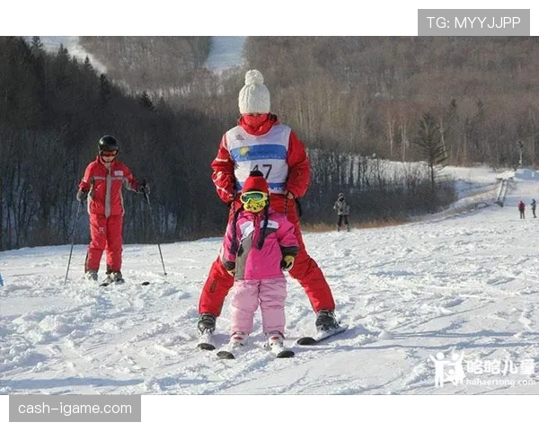 谷爱凌这日常简直是心机满满，滑雪场的冰雪女王，家里却堆满奢侈品柜子？